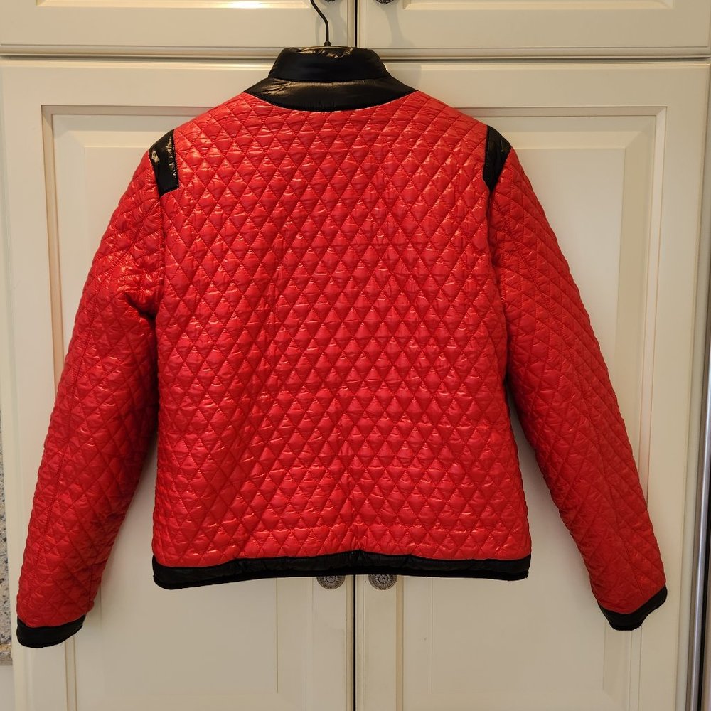 Authentic CHANEL Jacket - Picture 8 of 12